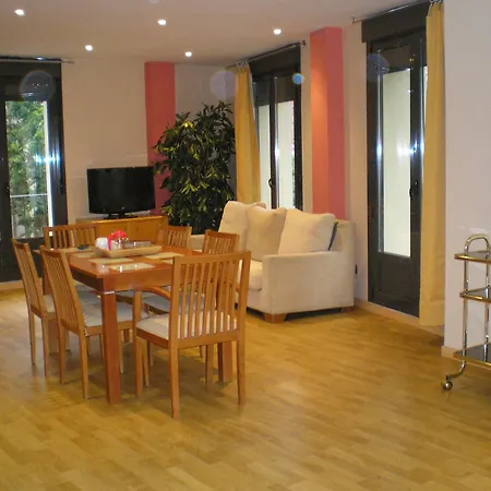 Plaza Espana Deluxe Apartmán