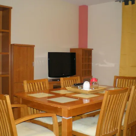 Plaza Espana Deluxe Apartmán *