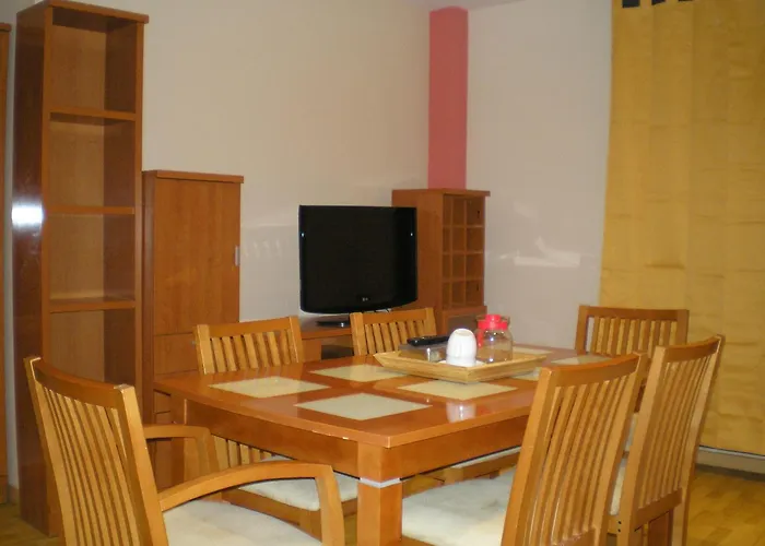 Plaza Espana Deluxe Apartman *